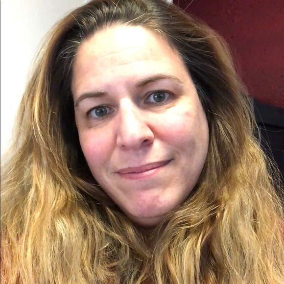 Meet your Posher, Erica - Picture 1 of 1